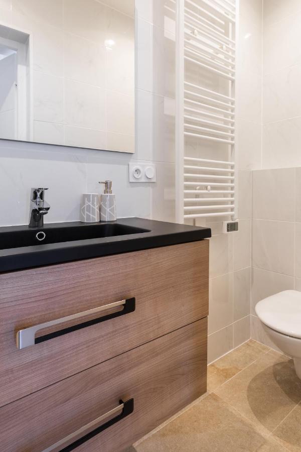 Trendy Studios Tassin Luaran gambar